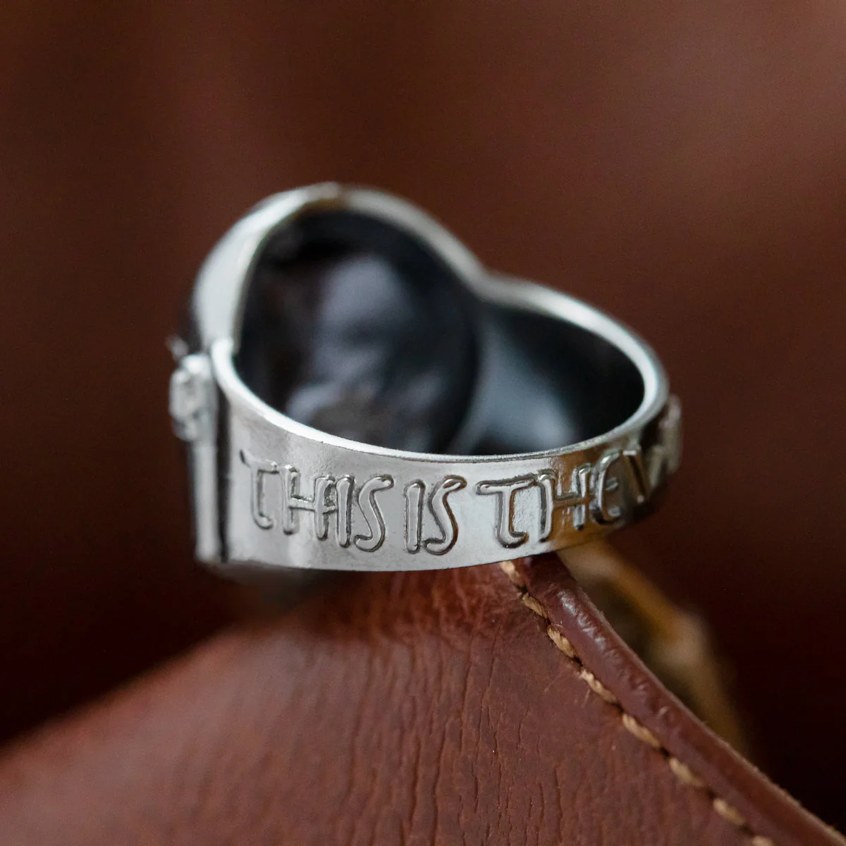 Star Wars x RockLove The Mandalorian Helmet Ring - Image 9
